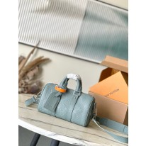 루이비통 M13866 여자가방