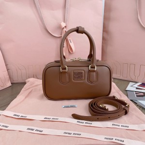 미우미우 5BP088 여자가방