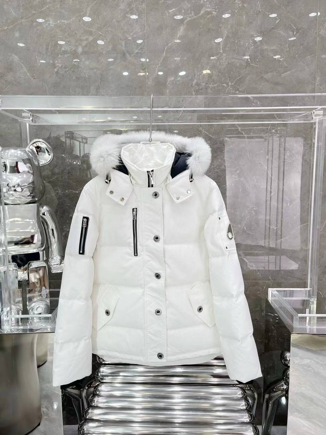 무스너클 남녀공용 패딩