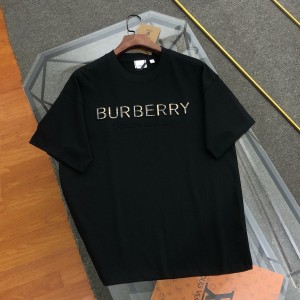 버버리 남자 반팔티