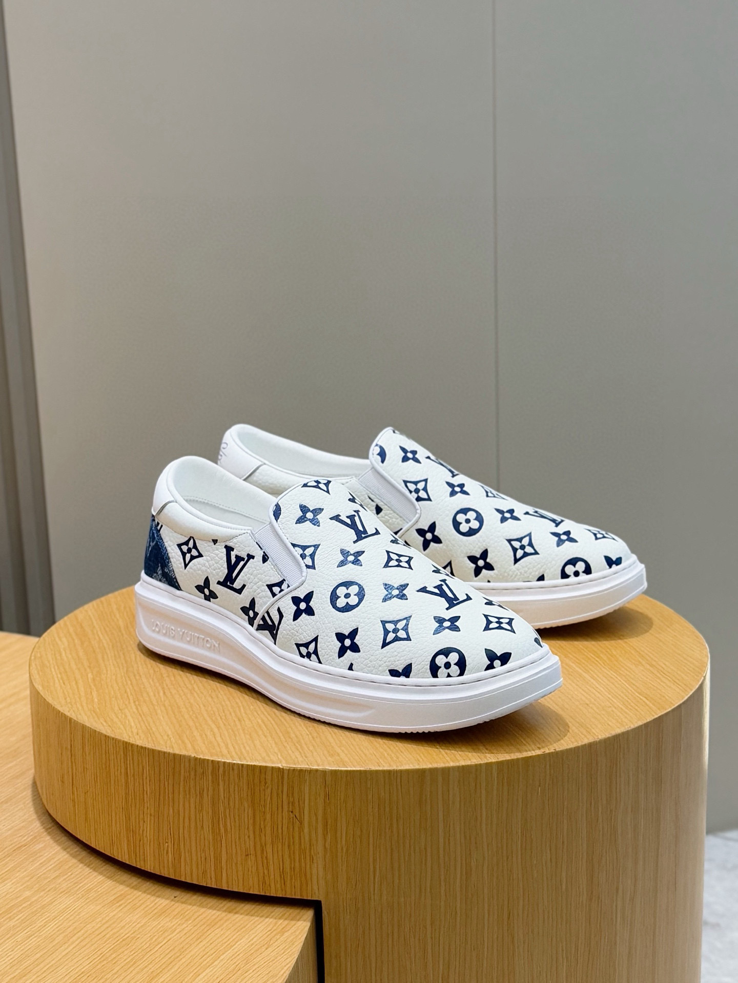 루이비통 남자 신발 운동화 스니커즈