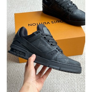 루이비통 트레이너 남자 신발 운동화 스니커즈