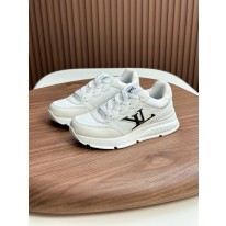 루이비통 트레이너 남자 신발 운동화 스니커즈