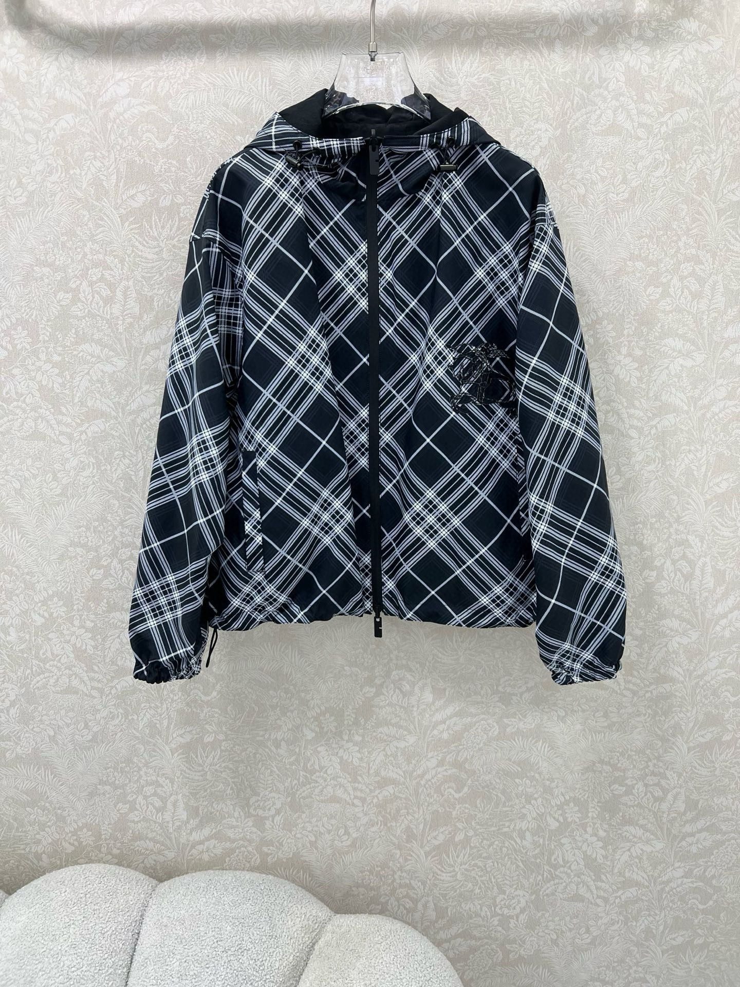 버버리 여자 자켓