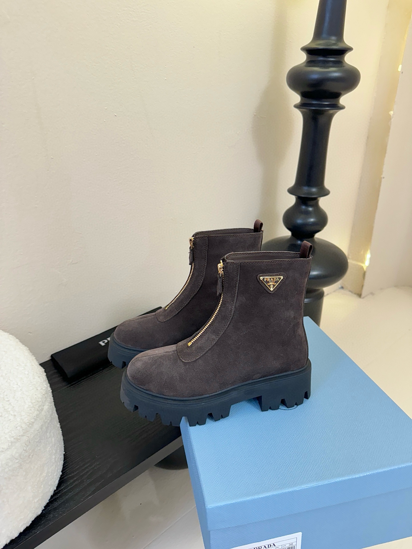 프라다 여자 부츠