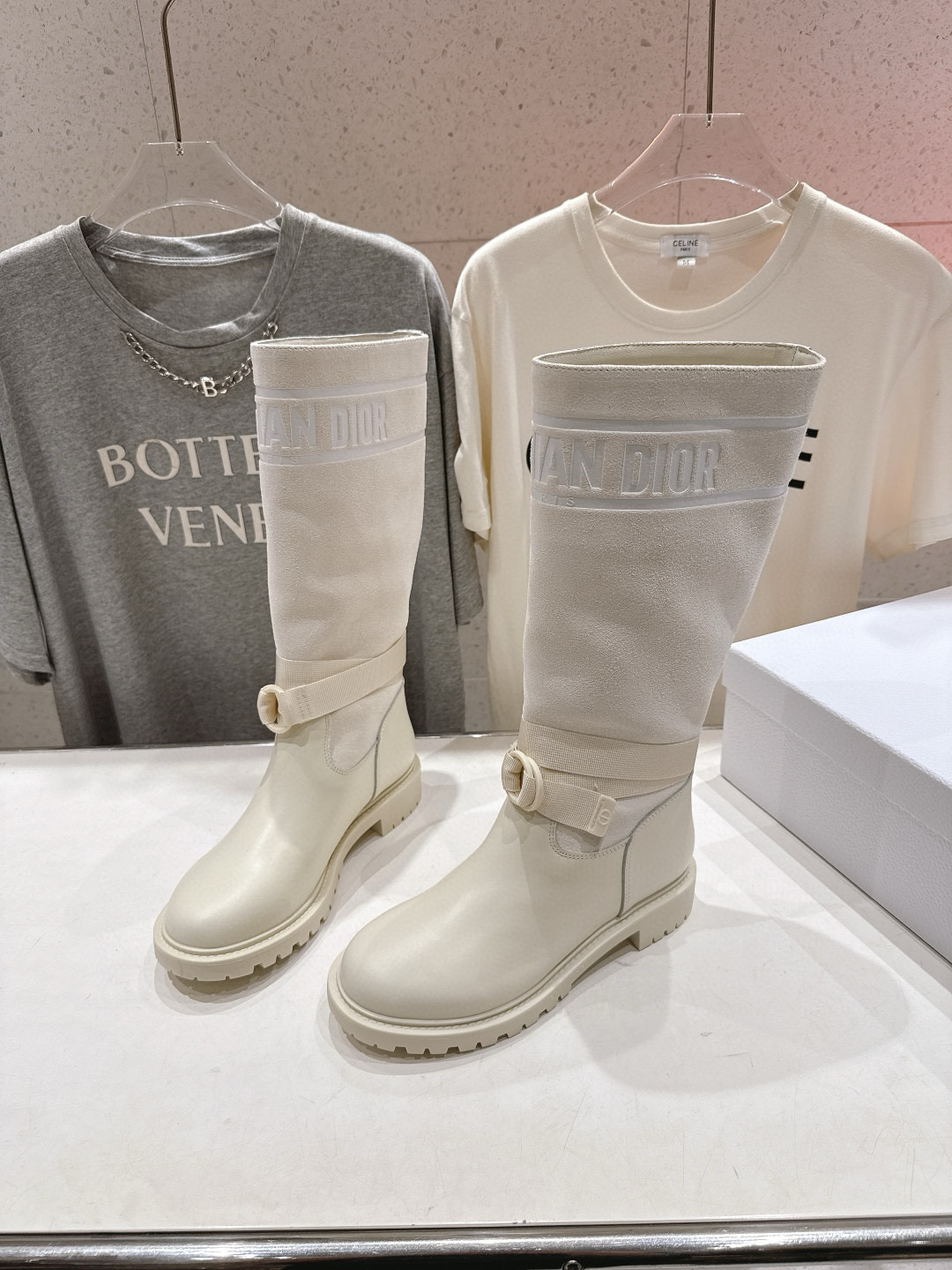 디올 여자 부츠