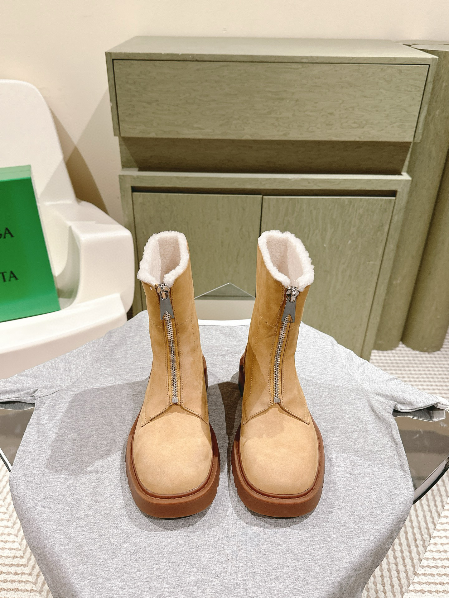 보테가베네타 여자 부츠