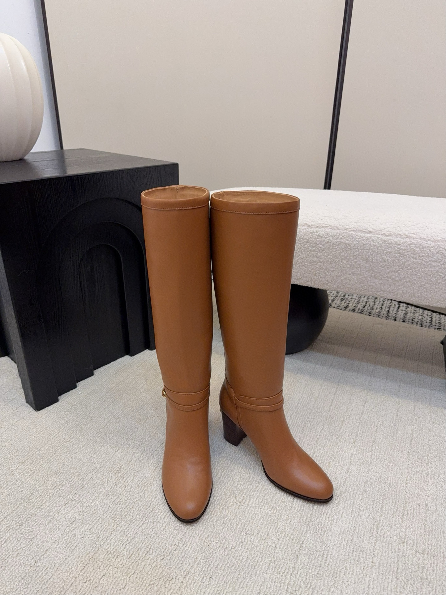 발렌티노 7.5CM 여자 부츠