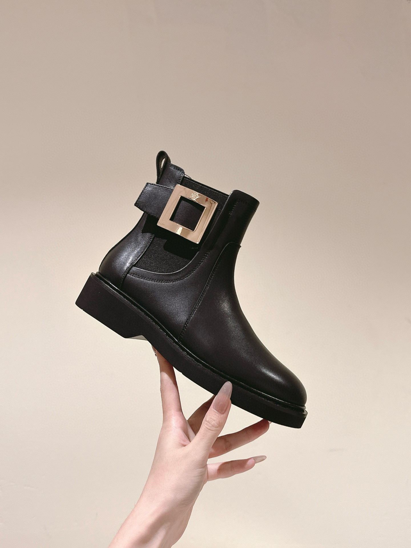 로저비비에 3CM 여자 부츠