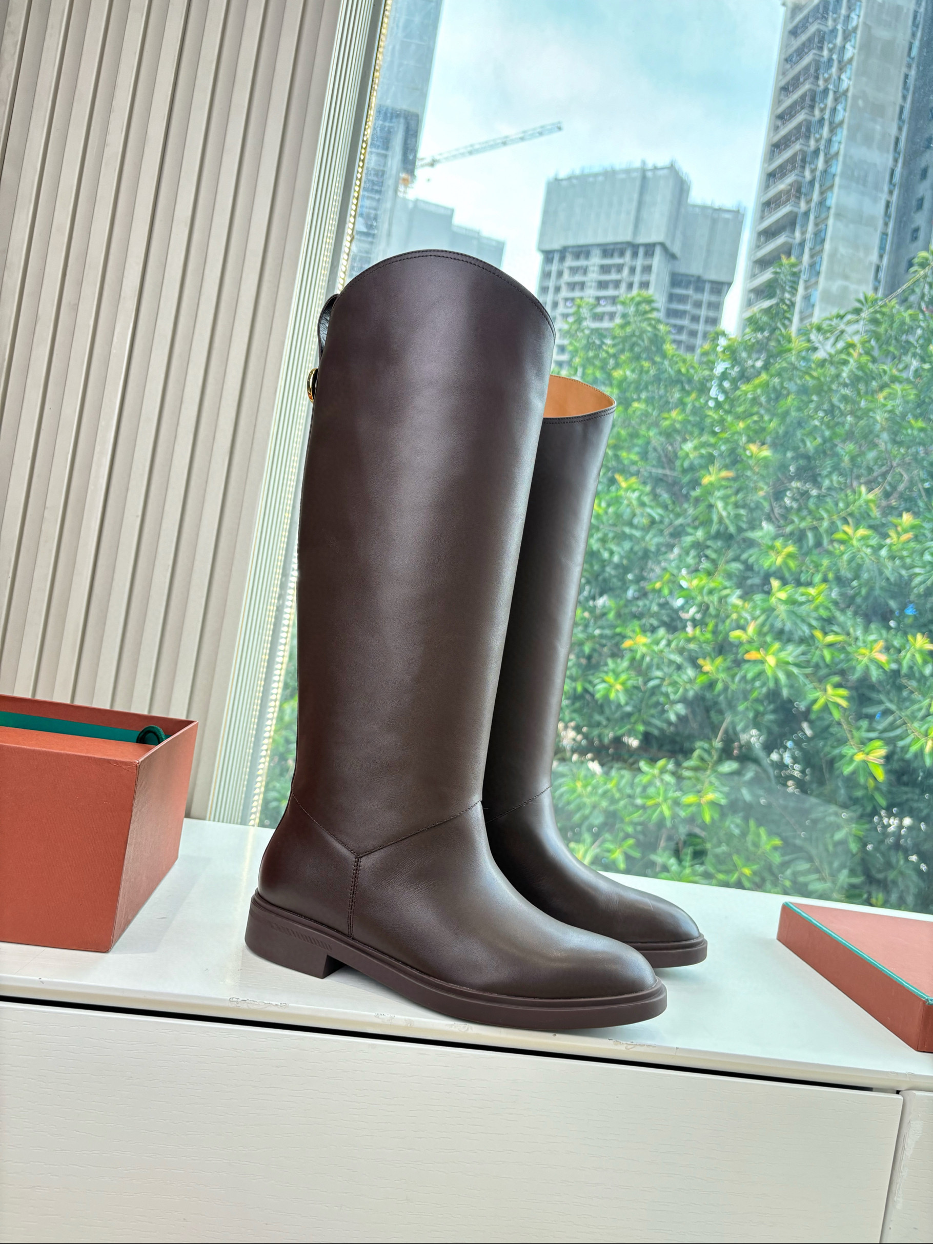 로로피아나 여자 부츠