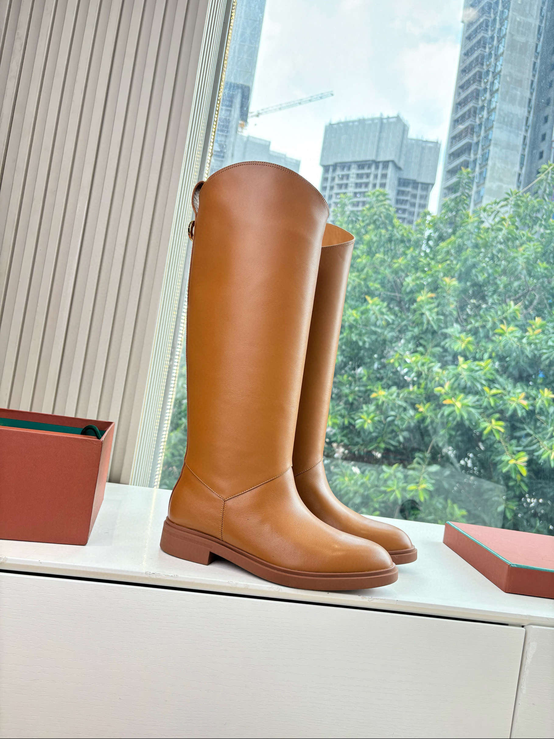 로로피아나 여자 부츠