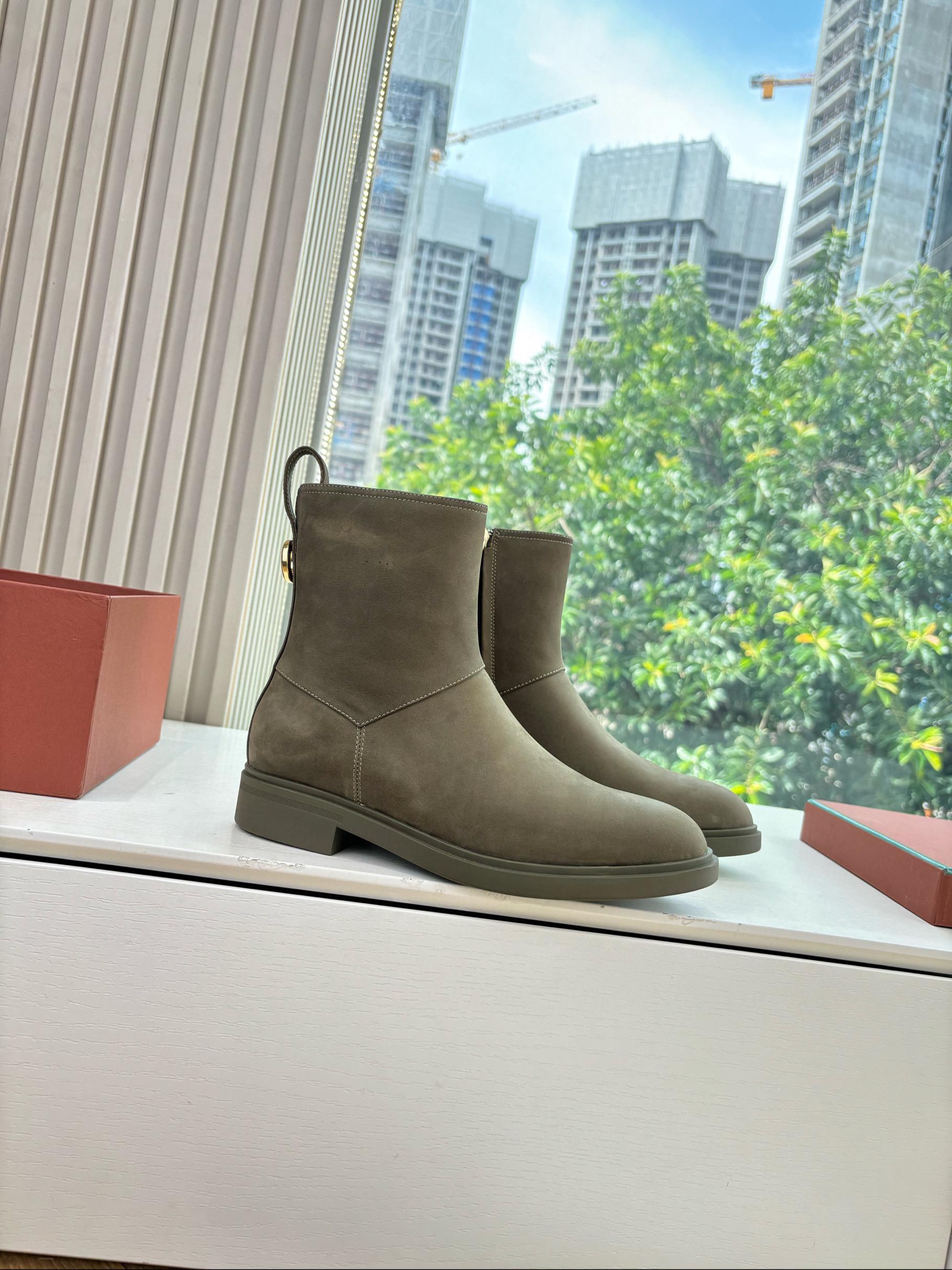 로로피아나 여자 부츠