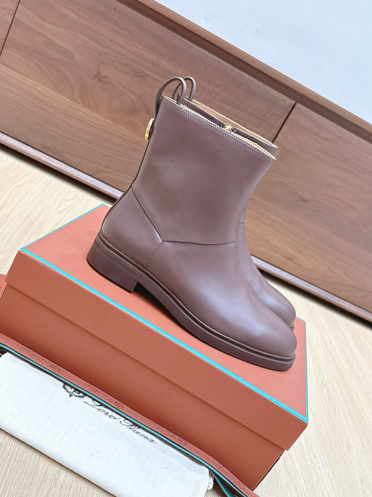 로로피아나 여자 부츠