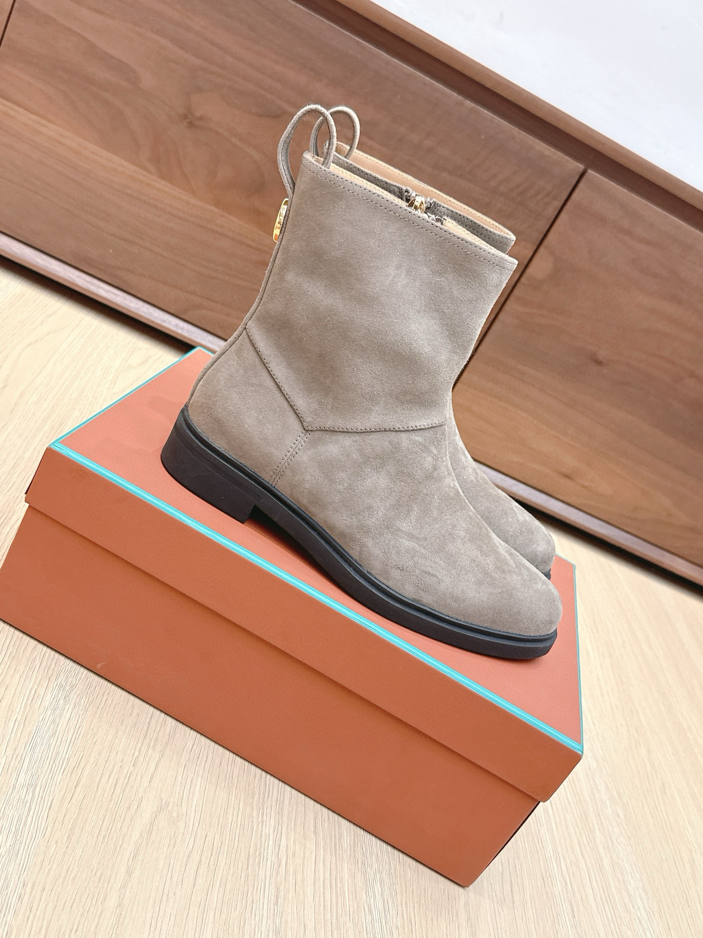 로로피아나 여자 부츠