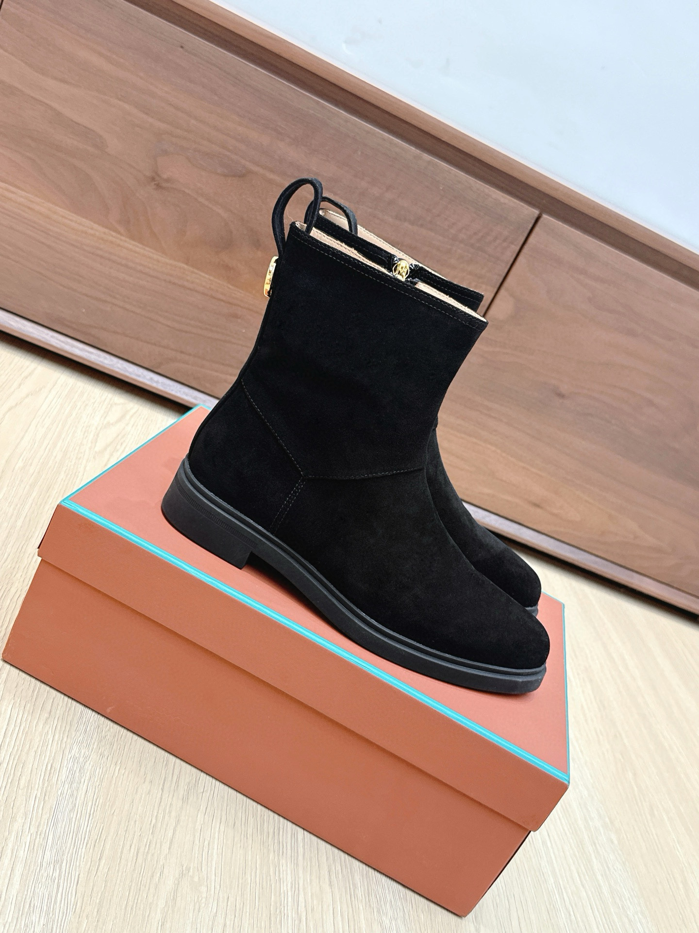 로로피아나 여자 부츠