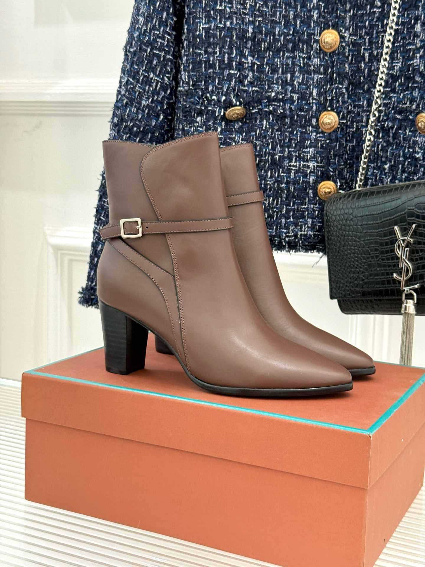 로로피아나 여자 부츠