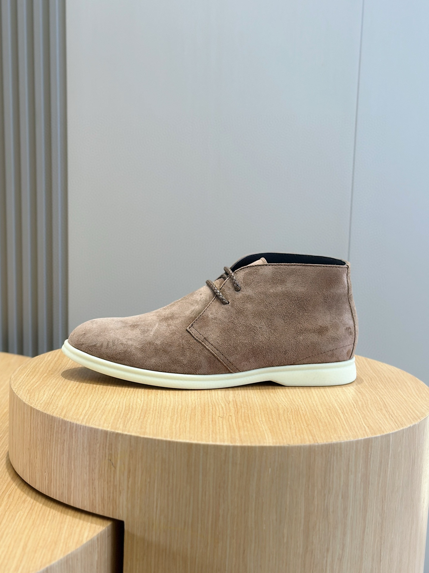 로로피아나 남자 부츠