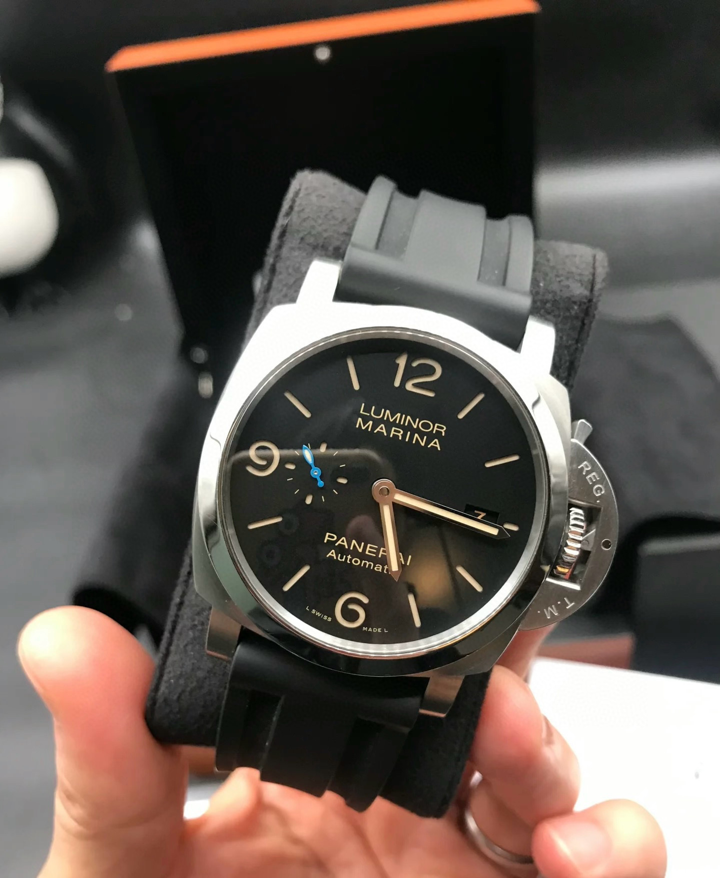 파네라이 A급 남자 시계