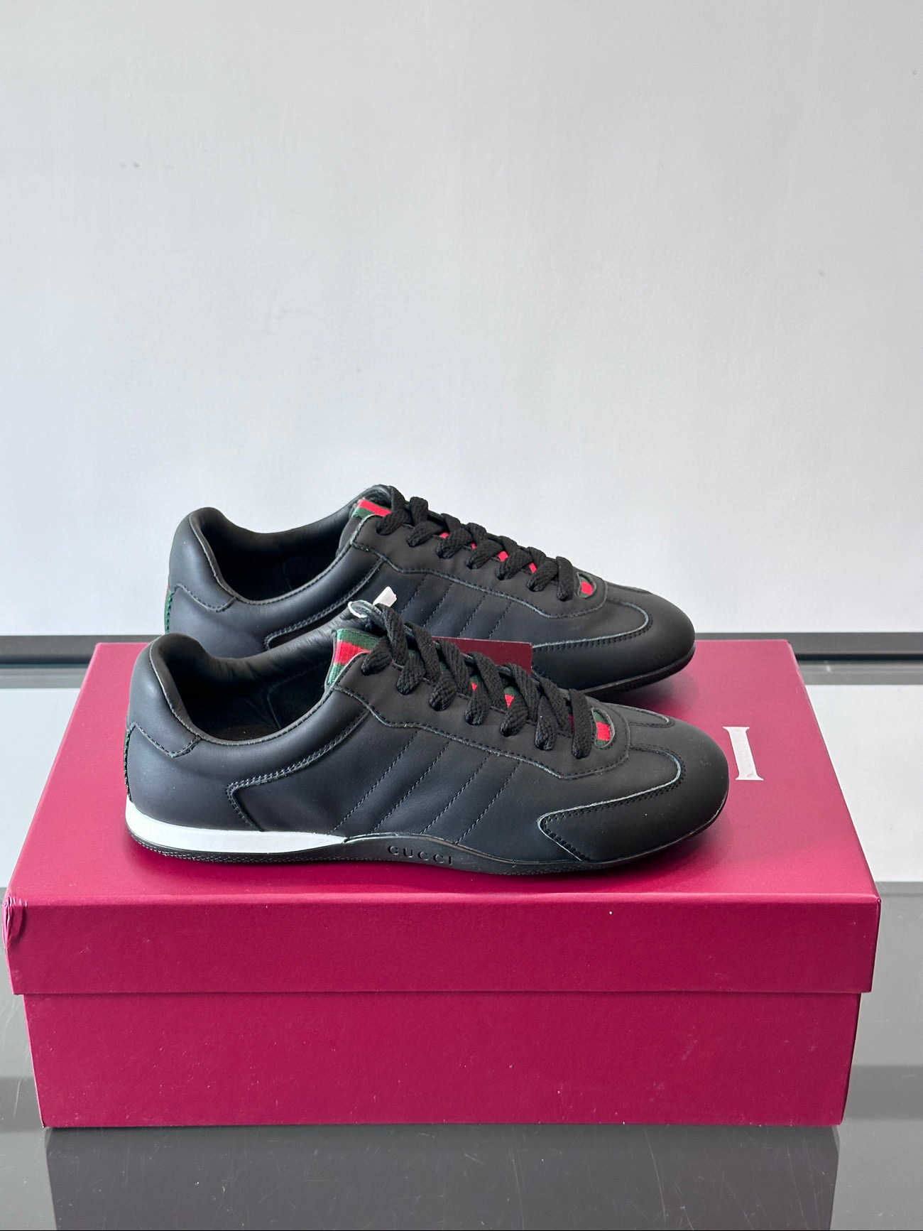 구찌 남녀공용 신발 운동화 스니커즈