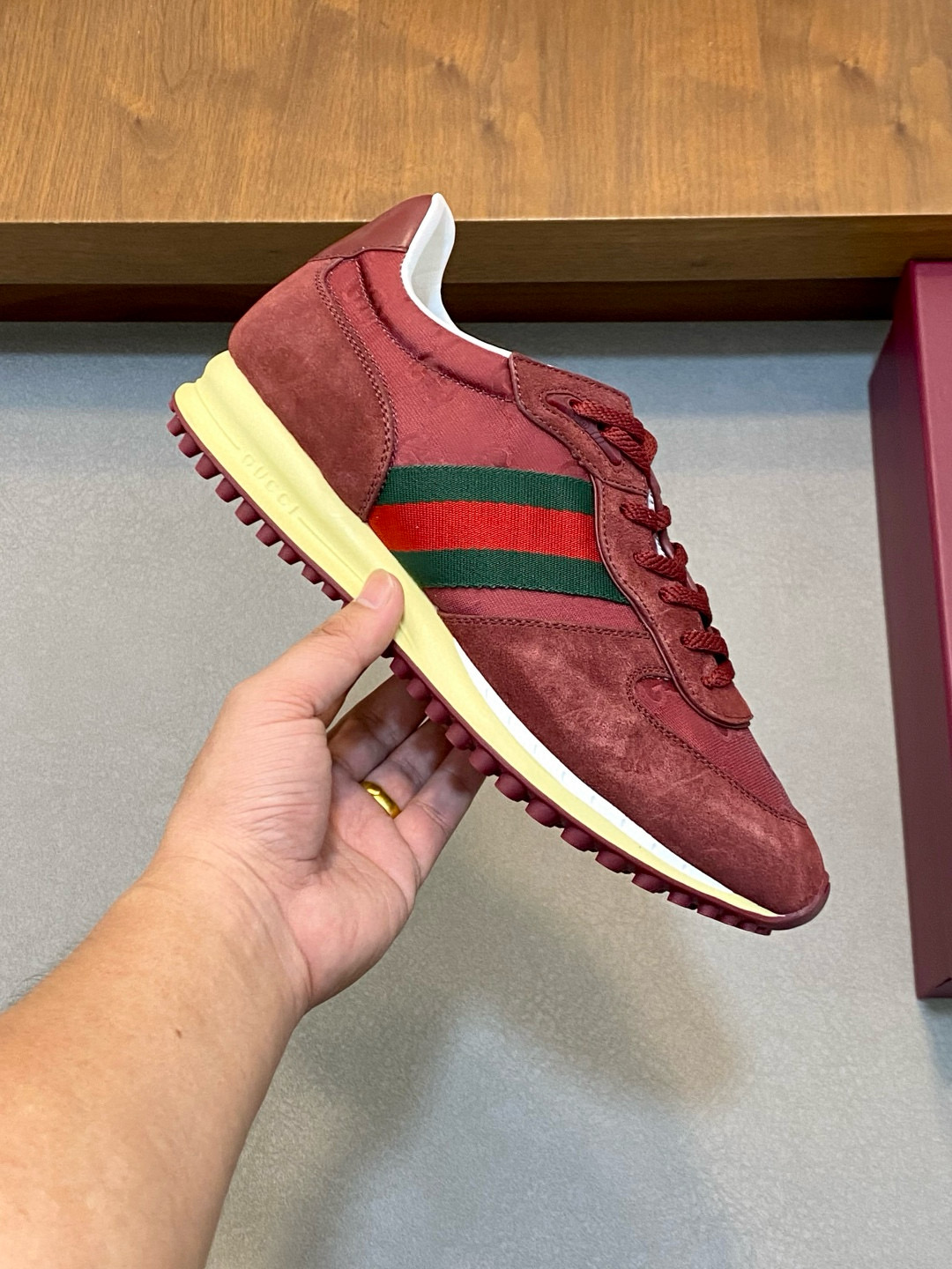 구찌 남녀공용 신발 운동화 스니커즈