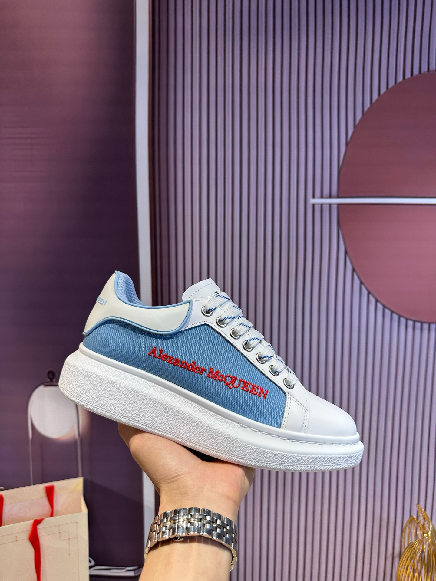 알렉산더 맥퀸 남녀공용 신발 운동화 스니커즈