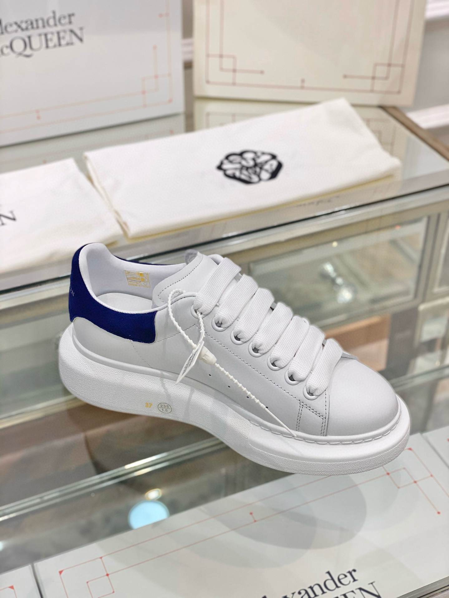 알렉산더 맥퀸 남녀공용 신발 운동화 스니커즈