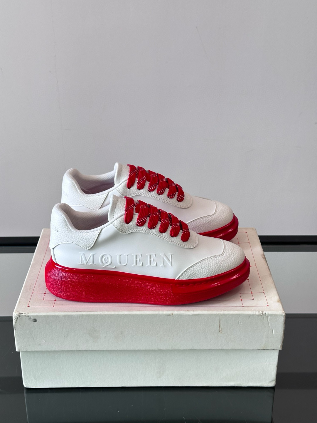  알렉산더 맥퀸 남녀공용 신발 운동화 스니커즈