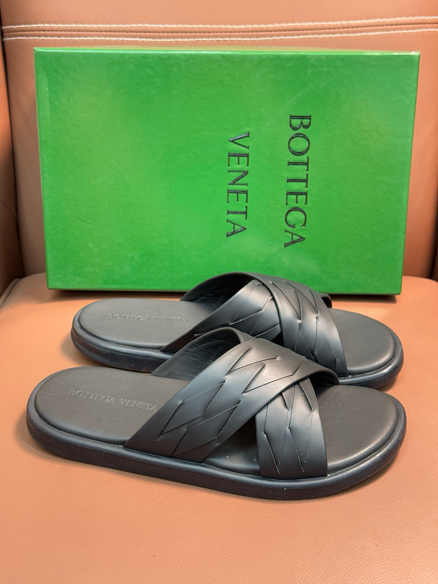 보테가베네타 남자 슬리퍼