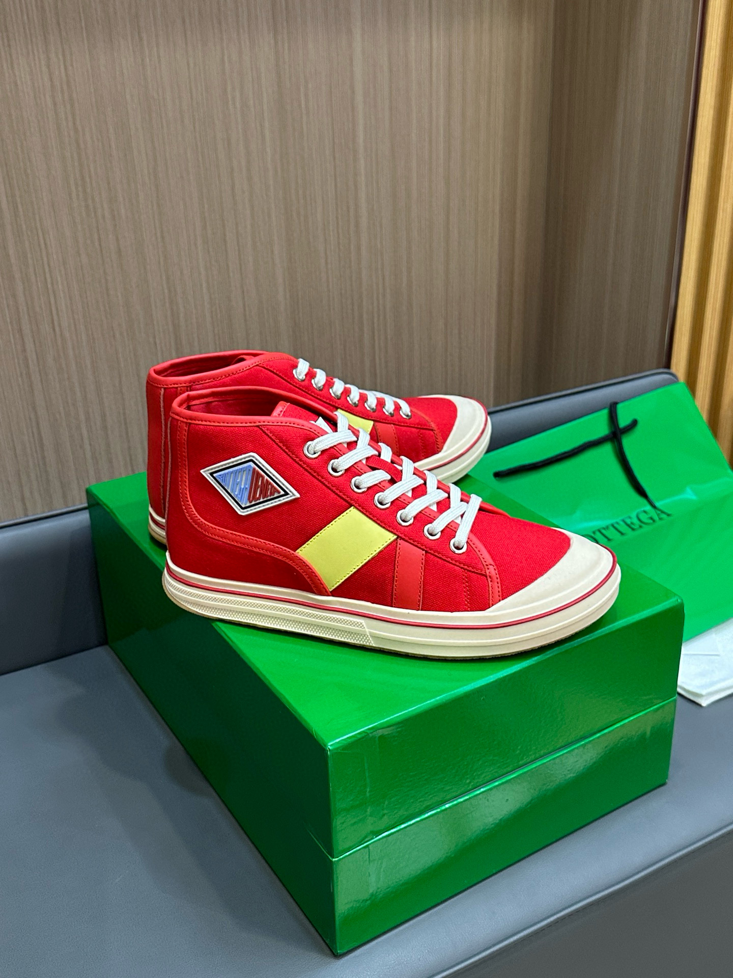 보테가베네타 남녀공용 신발 운동화 스니커즈