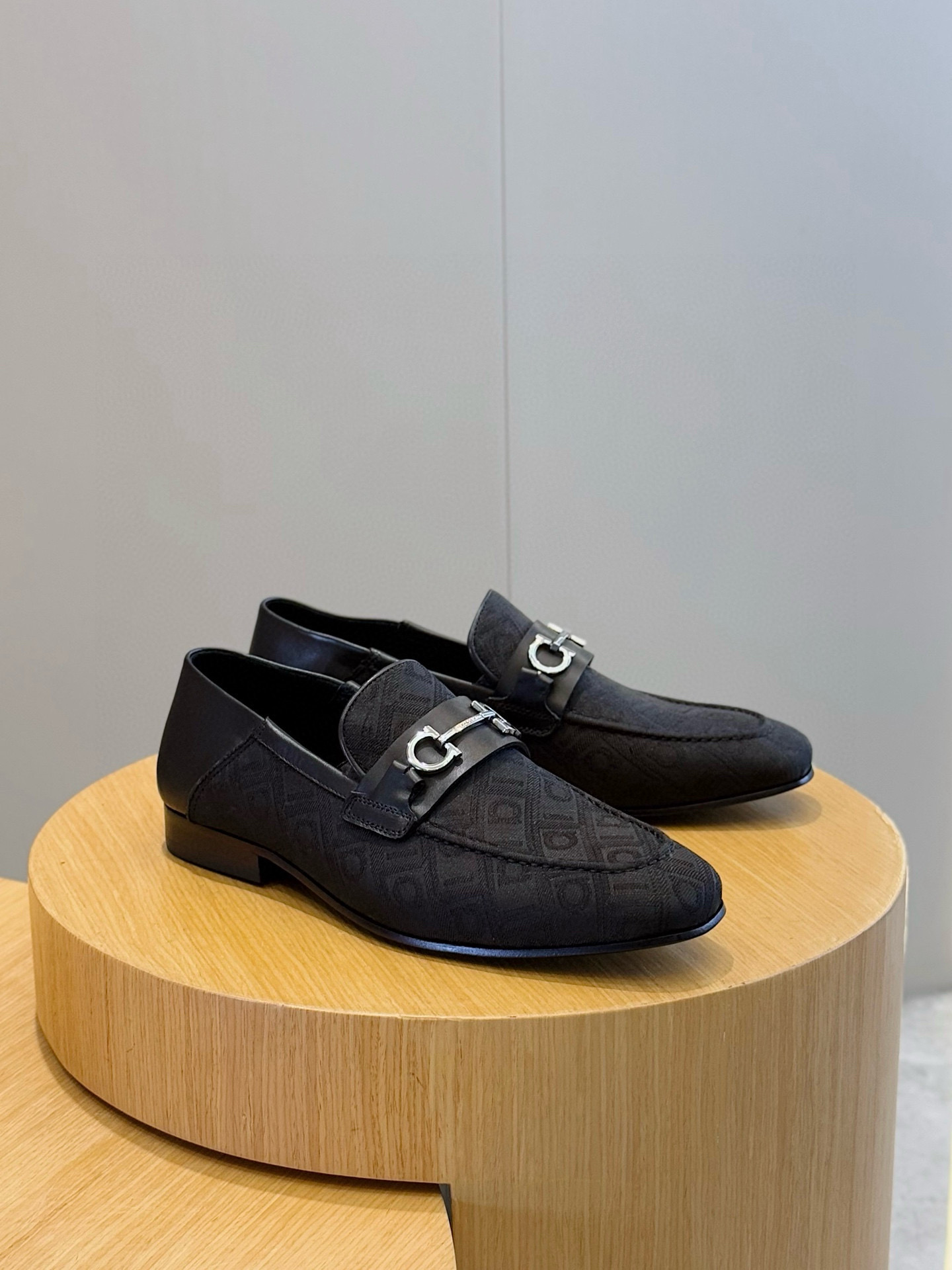 살바토레 페라가모 남자 신발 운동화 스니커즈