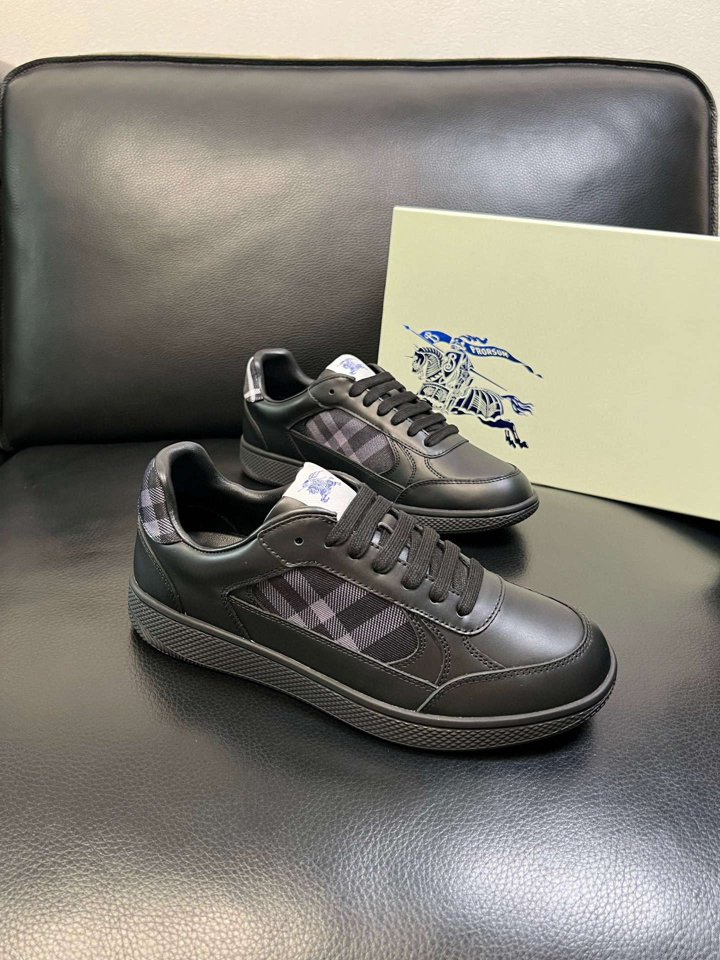 버버리 남자 스니커즈 신발 운동화