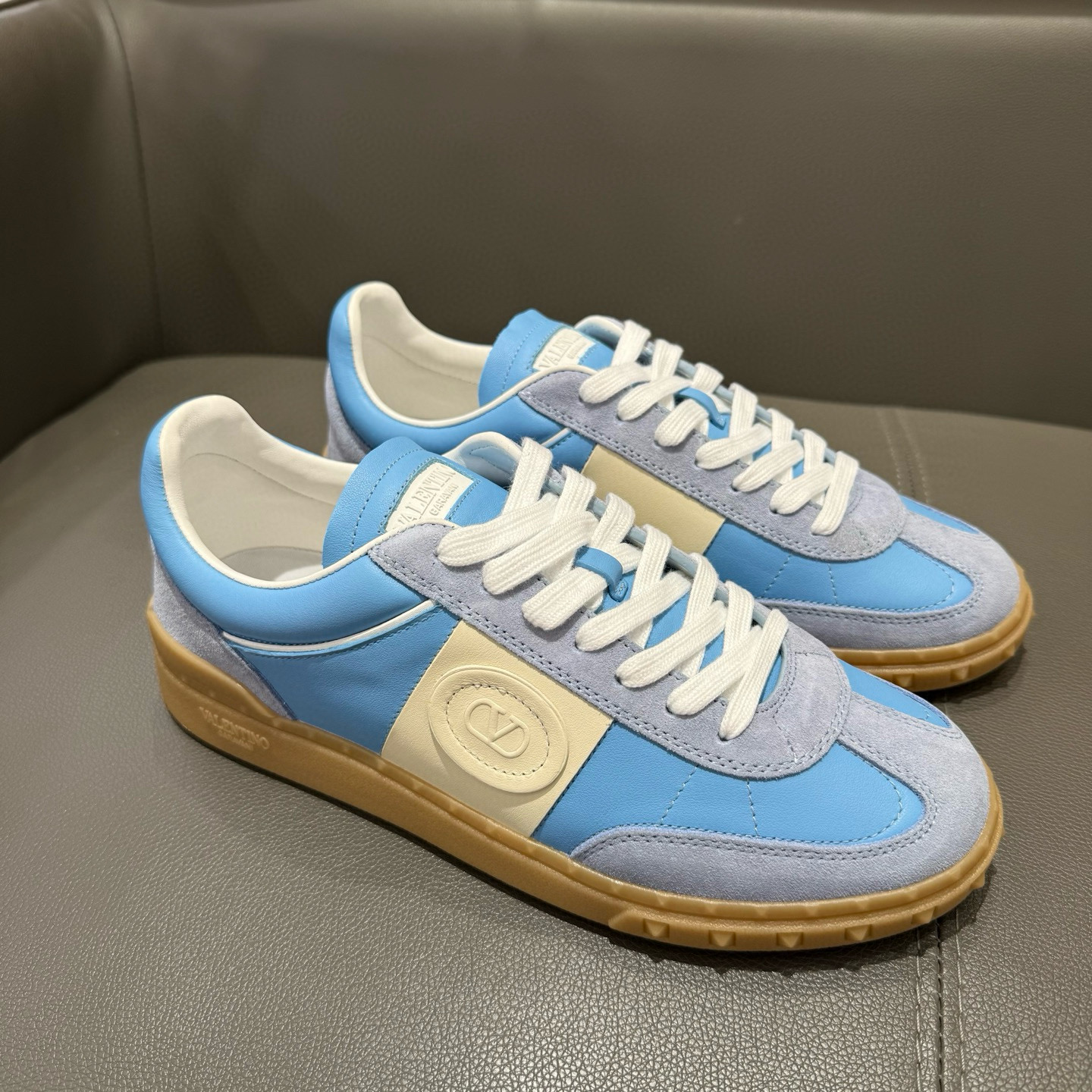 발렌티노 남녀공용 신발 운동화 스니커즈