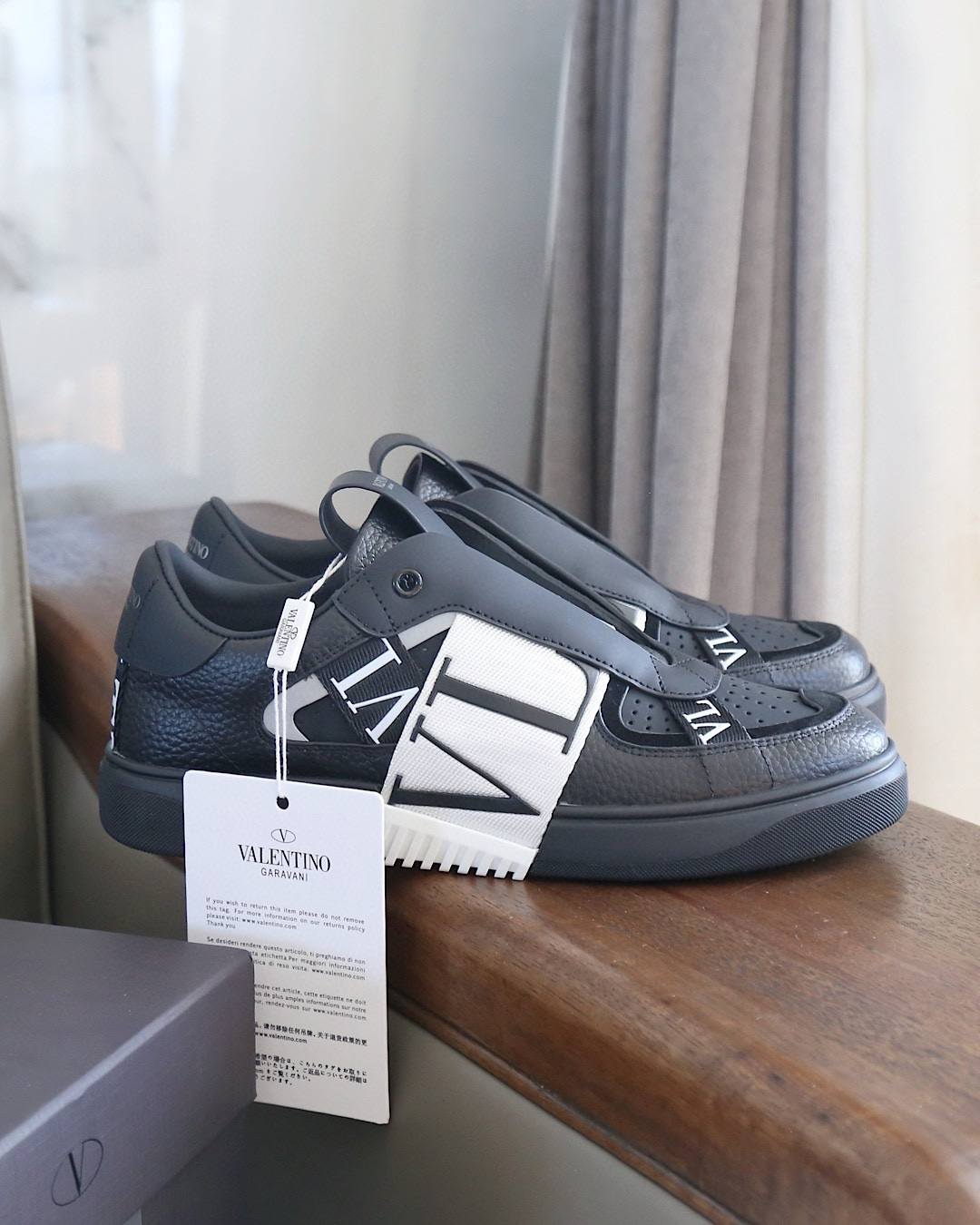 발렌티노 남녀공용 신발 운동화 스니커즈