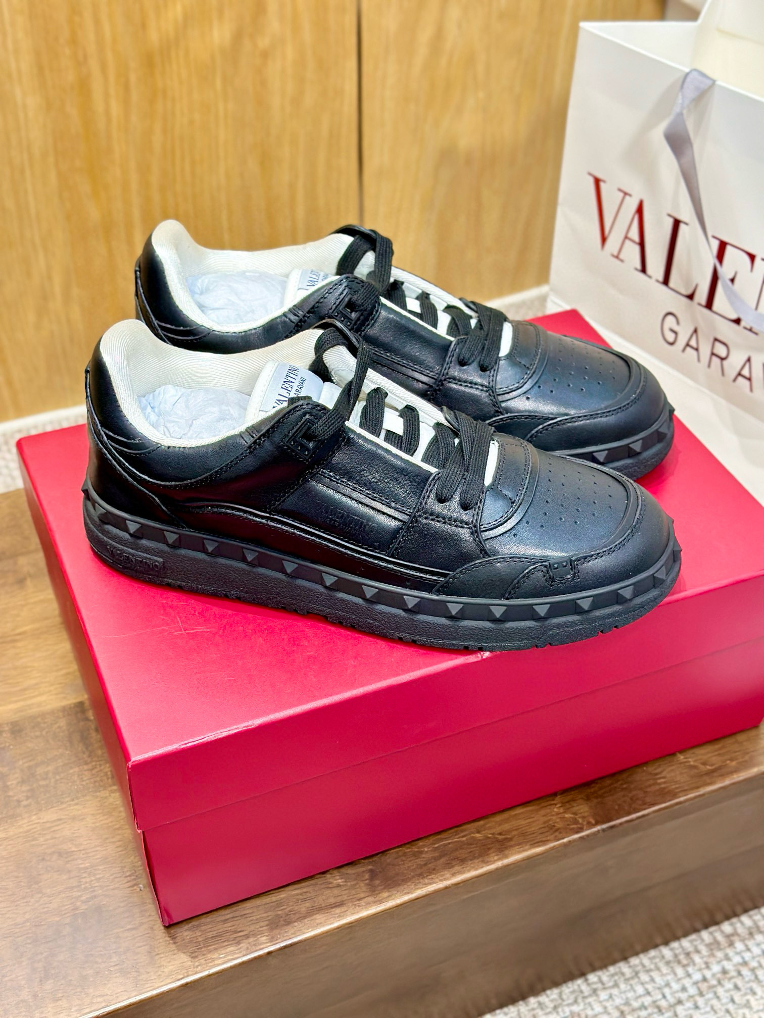 발렌티노 남녀공용 신발 운동화 스니커즈