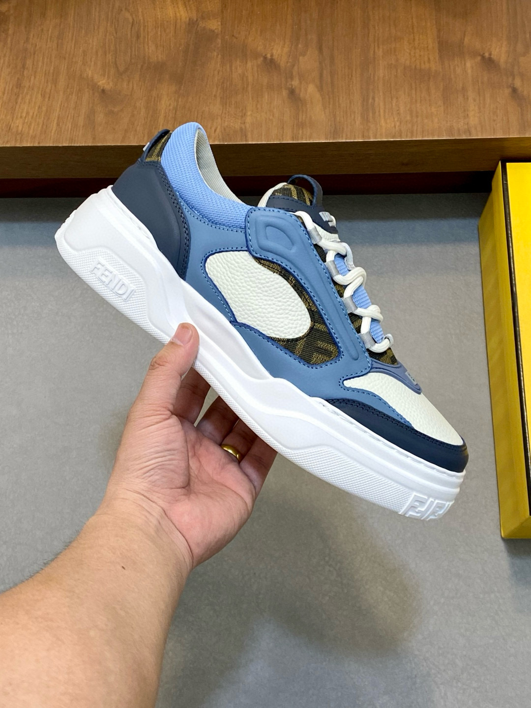 펜디 남자 신발 운동화 스니커즈