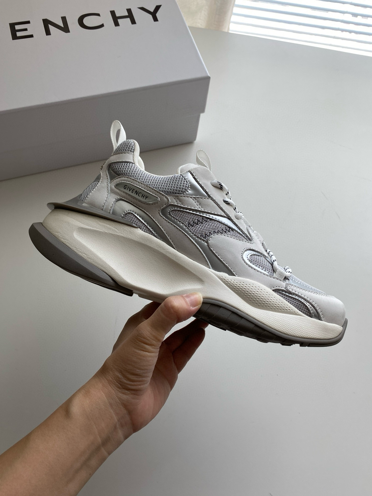 지방시 남자 신발 운동화 스니커즈