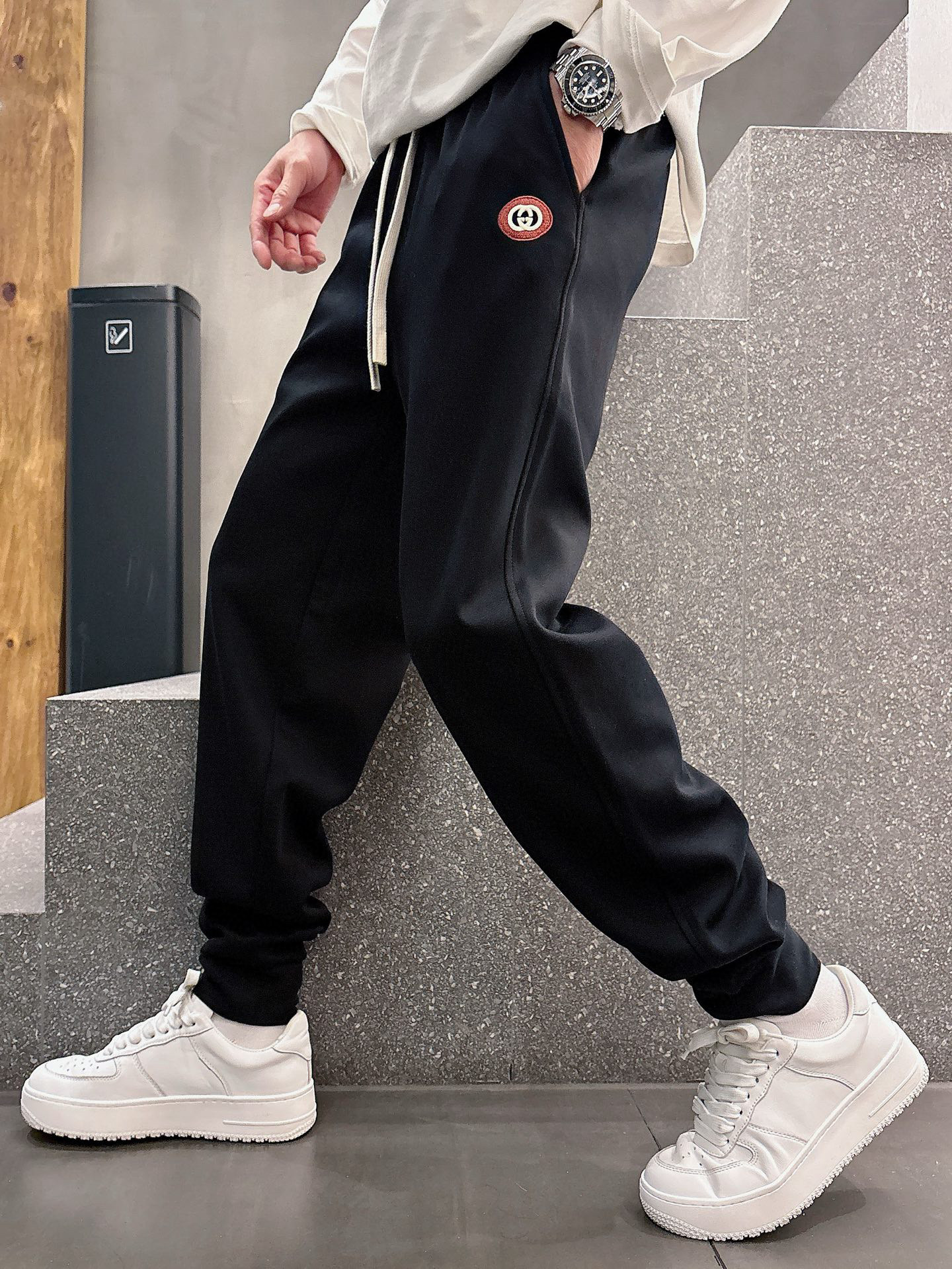 구찌 남자 바지