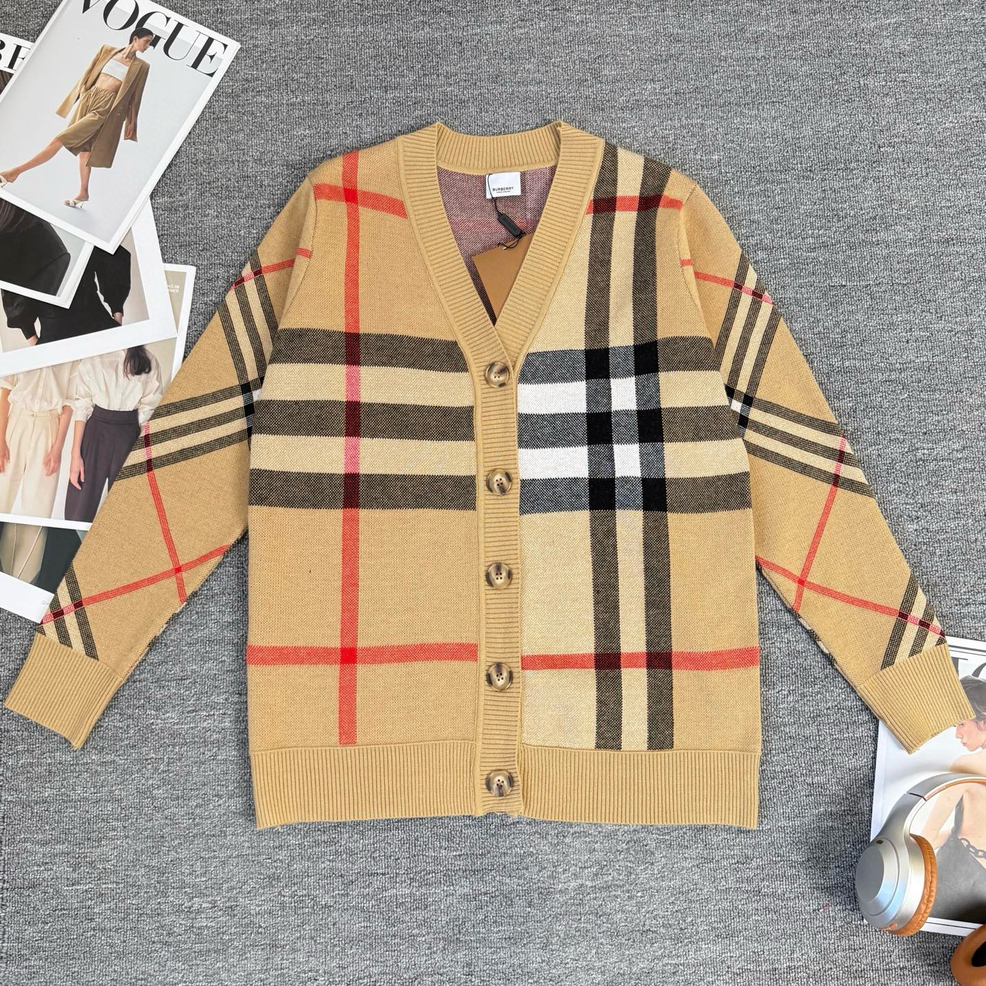버버리 남자 가디건