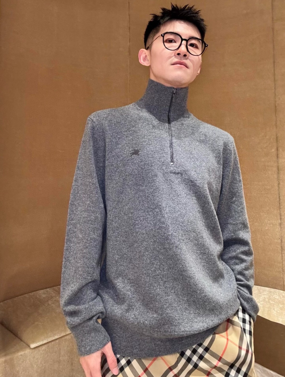 버버리 남자 니트