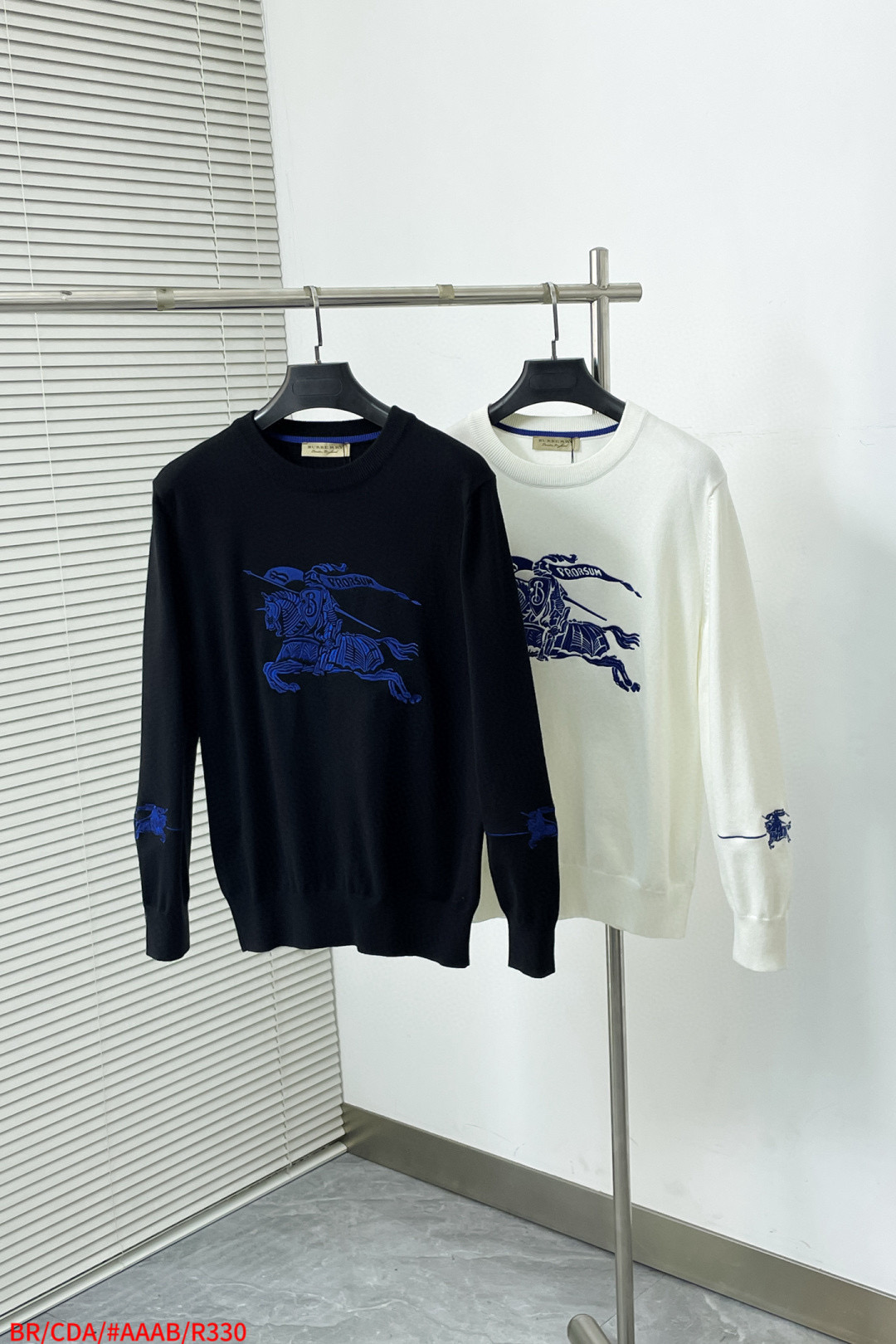 버버리 2컬러 남자 니트