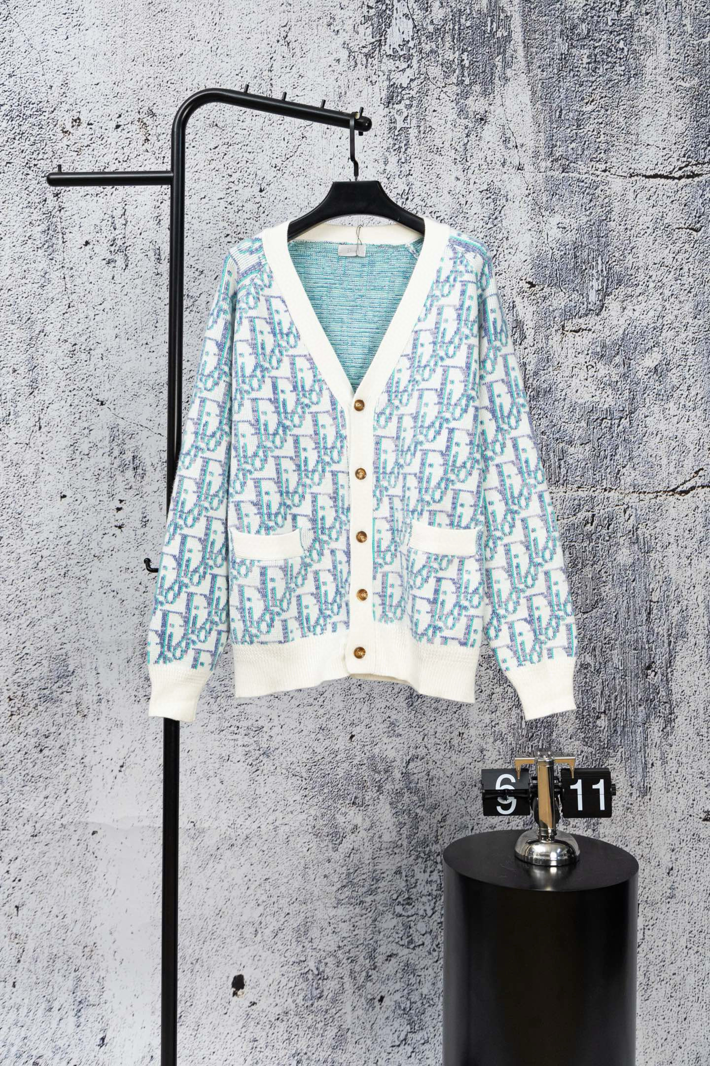 디올 남자 가디건