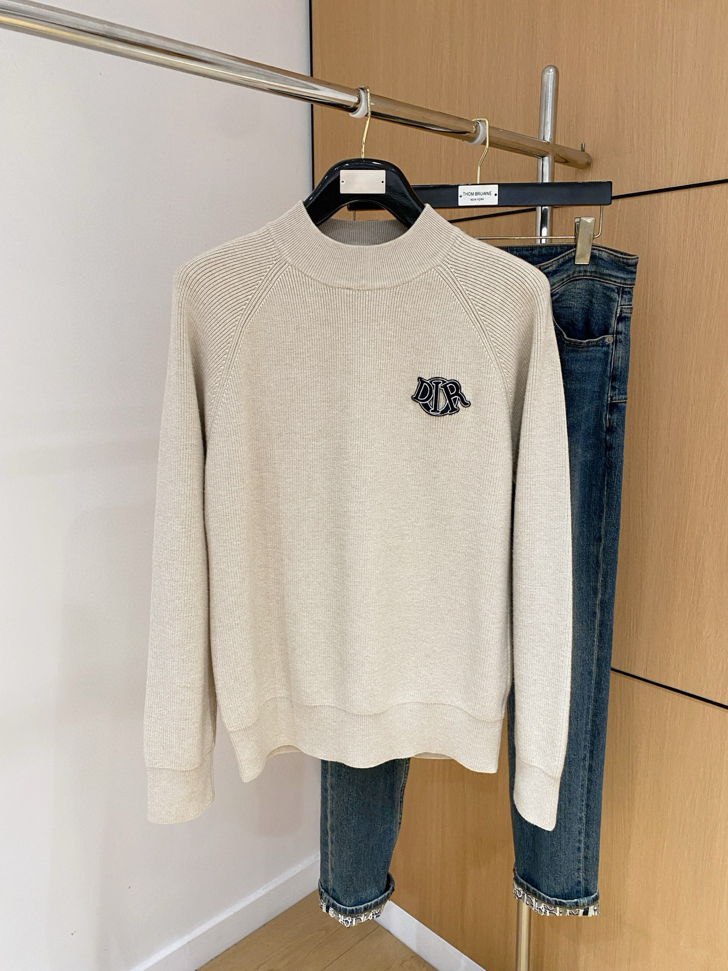 디올 남자 니트