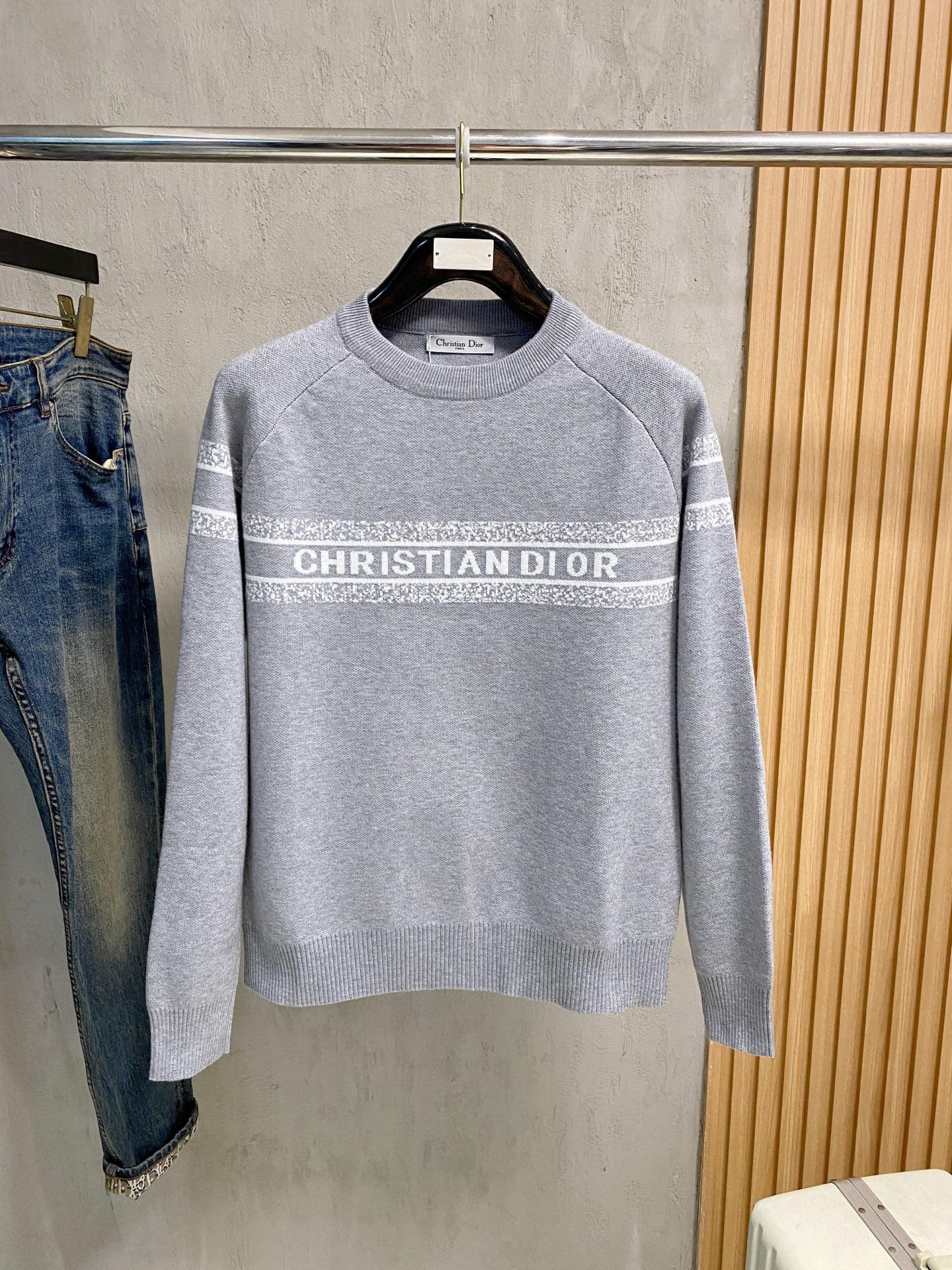 디올 남자 니트