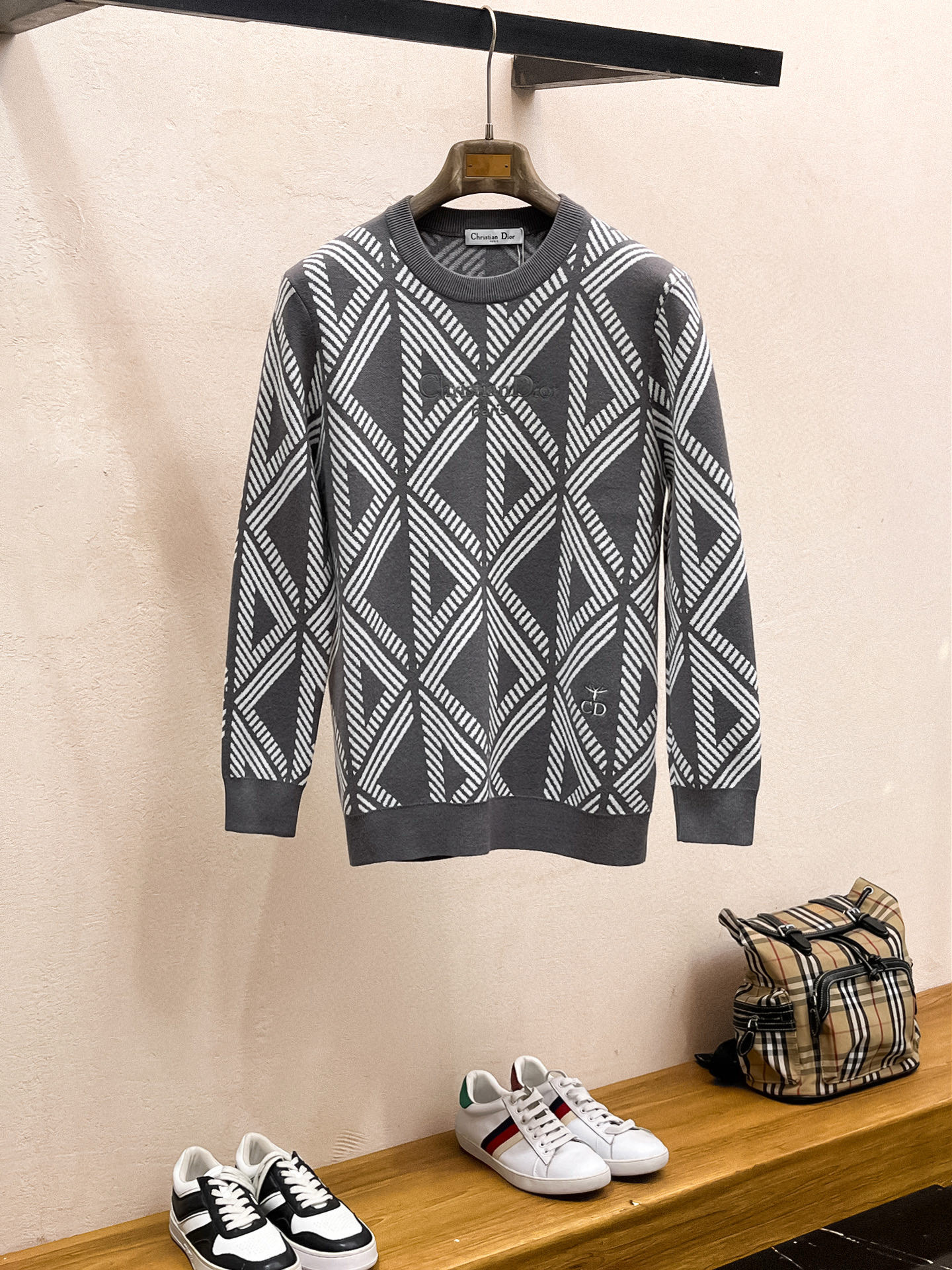 디올 남자 니트