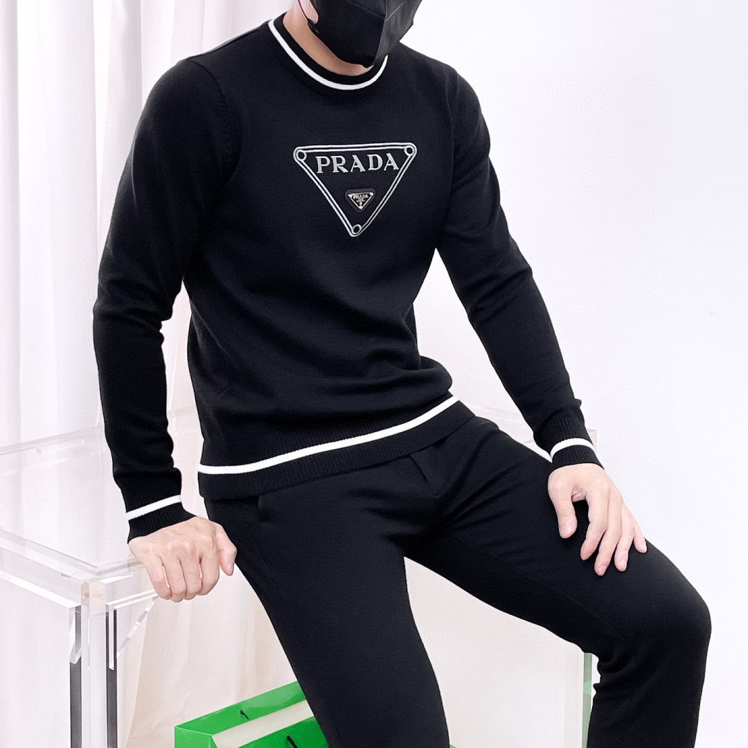 프라다 남자 니트