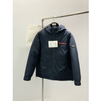 프라다 남자 패딩