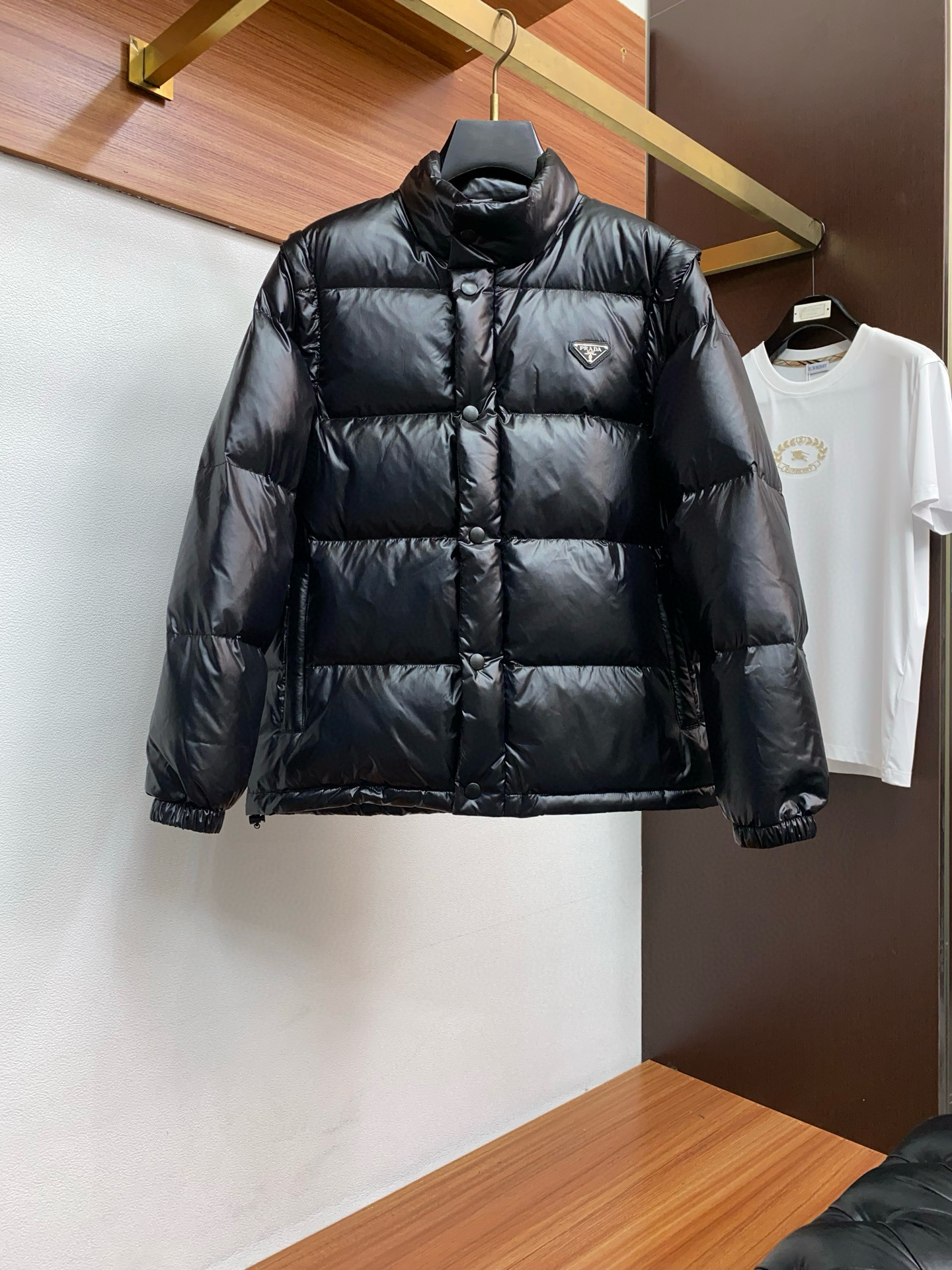 프라다 남자 패딩