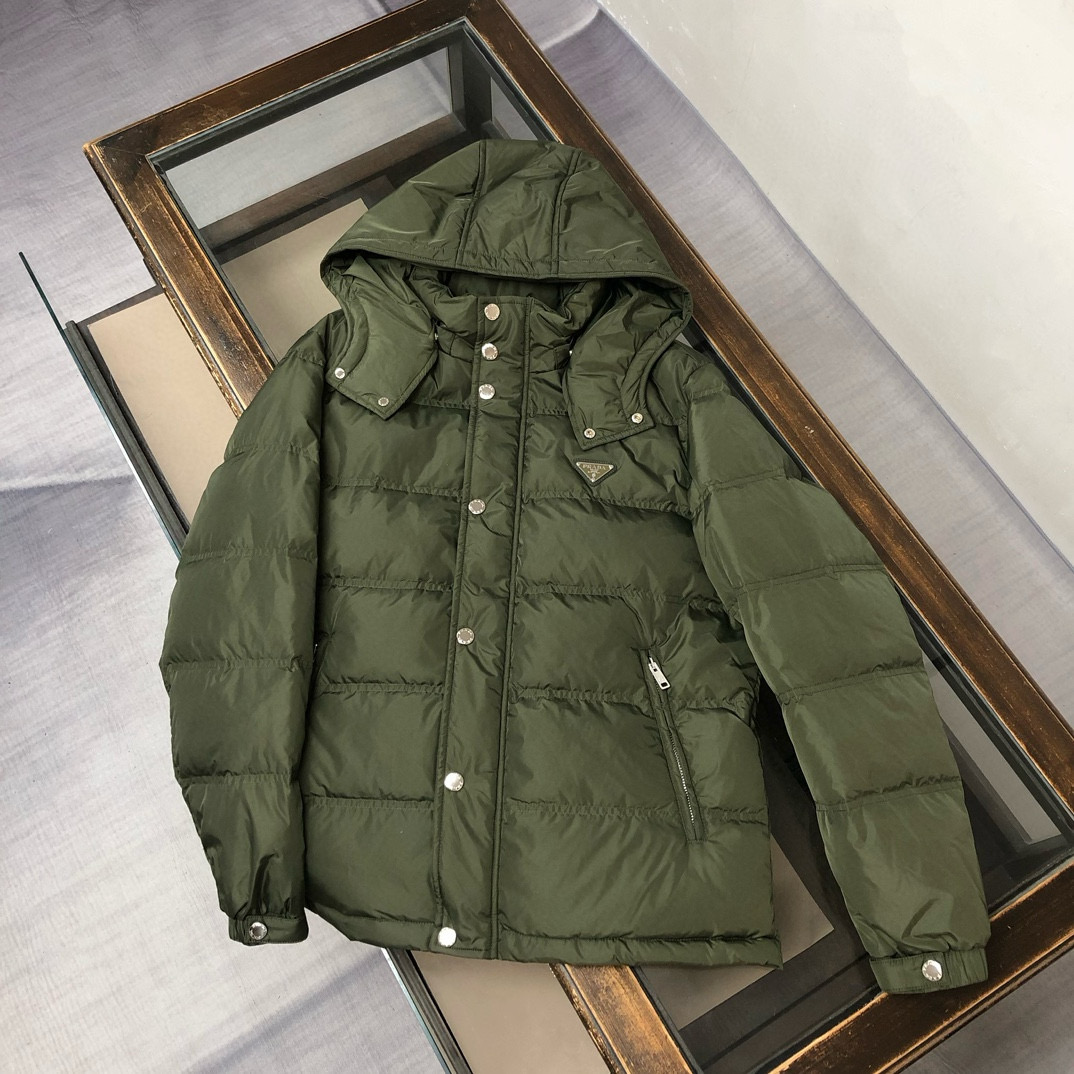 프라다 남자 패딩