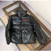 프라다 남자 패딩