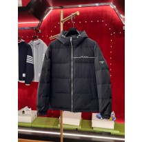 프라다 남자 패딩